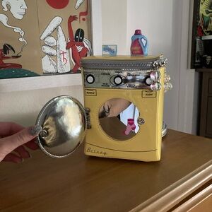 🫧 NWT Betsey Johnson Yellow Washing Machine CrossBody Handbag